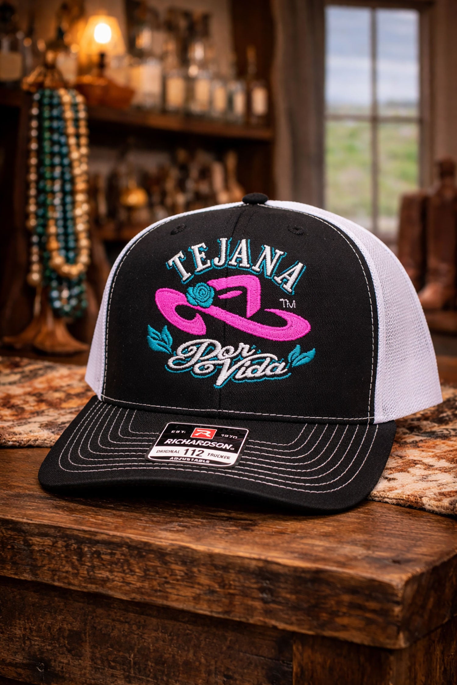 Tejana Por Vida: Hat1