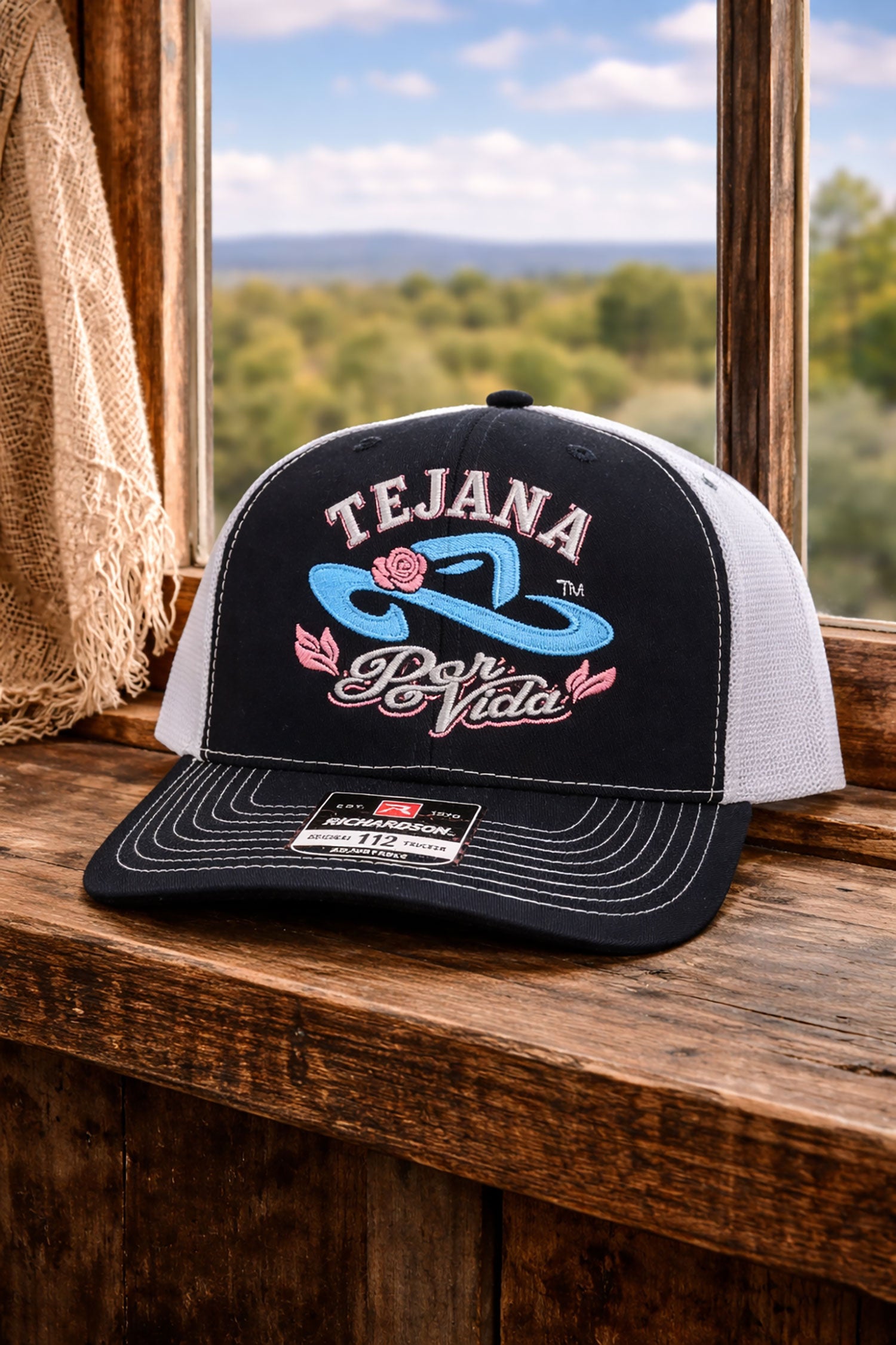 Tejana Por Vida: Hat2